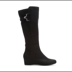 Black Heeled Boots